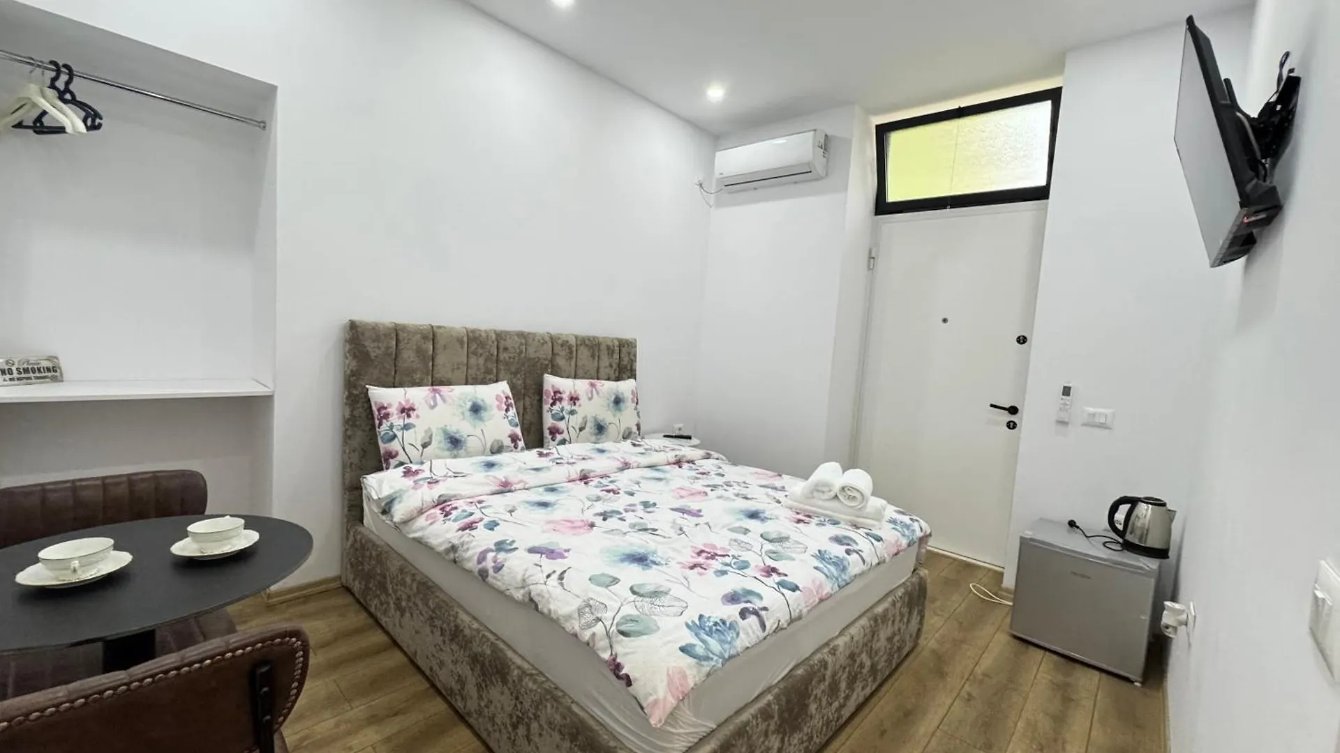 Gæstehus Vila 21 At Blloku Area Tirana